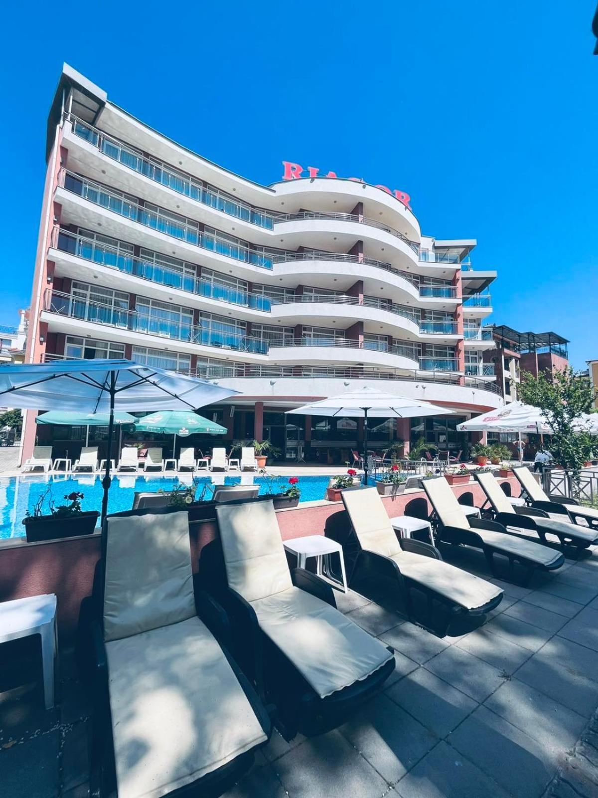 Hotel Riagor Slântsjev Brjag Eksteriør bilde