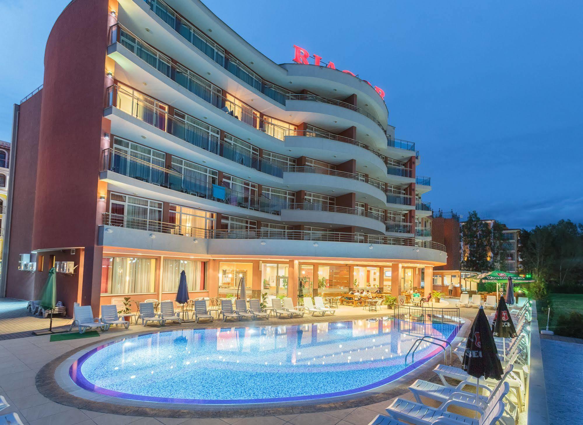 Hotel Riagor Slântsjev Brjag Eksteriør bilde